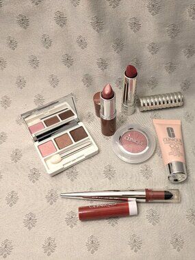 New! Six Piece Clinique Make Up Collection